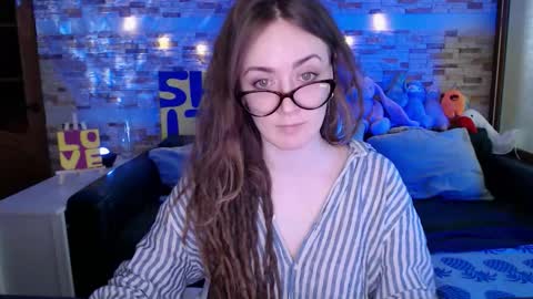 Snapshot of dalia_peach chatting on 12/14/25, 09:14 Dalia online show from 12/14/25, 09:14