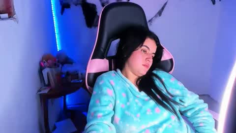 Snapshot of daliaapril22 chatting on 10/15/25, 05:07 Dalia April online show from 10/15/25, 05:07