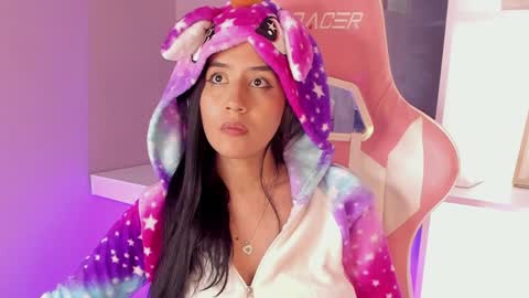 Snapshot of daliajohnson_ chatting on 01/01/25, 01:27 leila williams online show from 01/01/25, 01:27