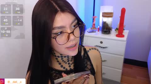 Snapshot of daliapunkt chatting on 12/17/24, 11:16 Dalia online show from 12/17/24, 11:16