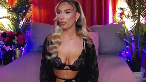 Snapshot of dalidaselena chatting on 05/05/26, 02:47 DalidaSelena online show from 05/05/26, 02:47