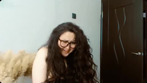 Snapshot of dalidayes chatting on 10/03/25, 05:04 Dali online show from 10/03/25, 05:04