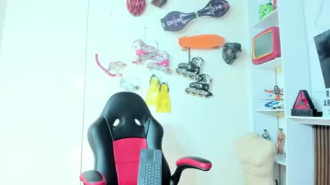 dalila online show from 06/23/26, 07:45