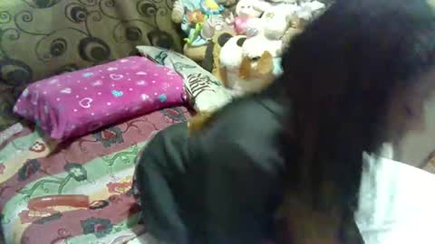 Snapshot of dalila_b chatting on 10/31/25, 04:13 Dali online show from 10/31/25, 04:13