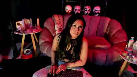 Snapshot of dalilamoonstone chatting on 11/14/25, 01:15 Im Tammy online show from 11/14/25, 01:15