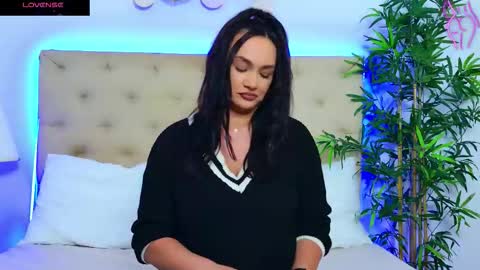 daliyaa_ online show from 10/07/25, 02:36