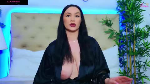 daliyaa_ online show from 02/19/26, 01:18