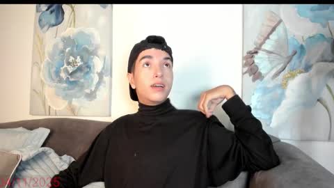 Snapshot of dallen_grant chatting on 11/04/25, 01:32 Dallen Grant online show from 11/04/25, 01:32