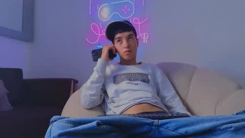 Dallen Grant online show from 12/18/25, 12:11