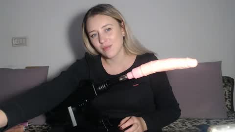 Maria online show from 10/14/25, 08:53