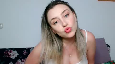 Maria online show from 04/28/26, 09:42