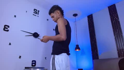 damar_felipe online show from 11/04/25, 04:22