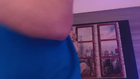         online show from 11/11/25, 05:07