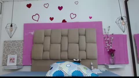 Snapshot of damaryleon chatting on 11/10/25, 07:02 damaryleon online show from 11/10/25, 07:02