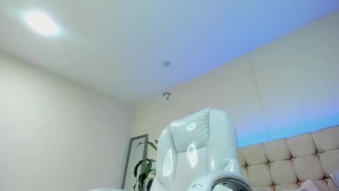 DAMIAN online show from 01/11/25, 03:31