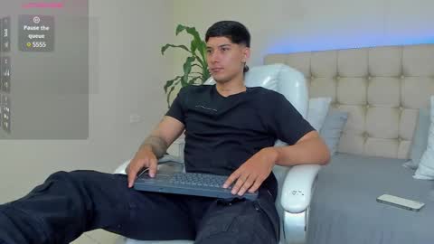 DAMIAN online show from 02/04/25, 12:33