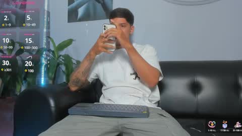 DAMIAN online show from 02/08/25, 03:19