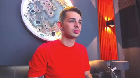 Snapshot of damian__oliver chatting on 12/16/24, 04:23 Damian Oliver online show from 12/16/24, 04:23