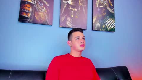 Snapshot of damian__oliver chatting on 01/18/25, 08:41 Damian Oliver online show from 01/18/25, 08:41