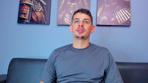 Snapshot of damian__oliver chatting on 03/08/25, 06:21 Damian Oliver online show from 03/08/25, 06:21