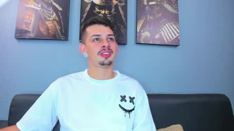 Snapshot of damian__oliver chatting on 10/21/25, 05:52 Damian Oliver online show from 10/21/25, 05:52