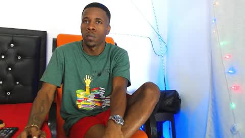 Snapshot of damian_hart_24cm chatting on 11/09/25, 04:11 damian_hart_24cm online show from 11/09/25, 04:11