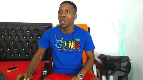 Snapshot of damian_hart_24cm chatting on 11/26/25, 08:37 damian_hart_24cm online show from 11/26/25, 08:37