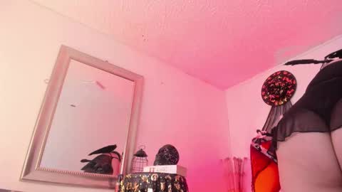 damian_rock_ online show from 10/31/25, 08:32