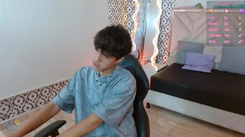 Snapshot of damian_tay chatting on 04/18/26, 11:47 damian_tay online show from 04/18/26, 11:47