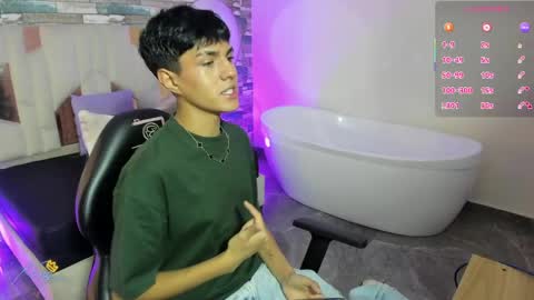 Snapshot of damian_tay chatting on 05/10/26, 11:59 damian_tay online show from 05/10/26, 11:59