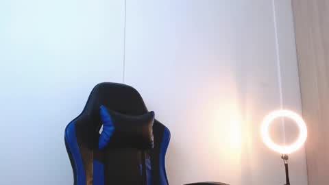 Snapshot of damian_wish chatting on 04/06/26, 06:31 Damian Wish online show from 04/06/26, 06:31