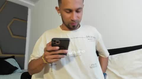 damianlux_ online show from 06/16/26, 07:49