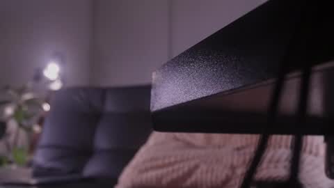 Snapshot of damianow chatting on 01/09/26, 11:28 insta damn8 -------- online show from 01/09/26, 11:28