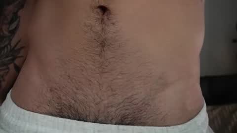 Snapshot of damianow chatting on 02/15/26, 02:58 insta damn8 -------- online show from 02/15/26, 02:58