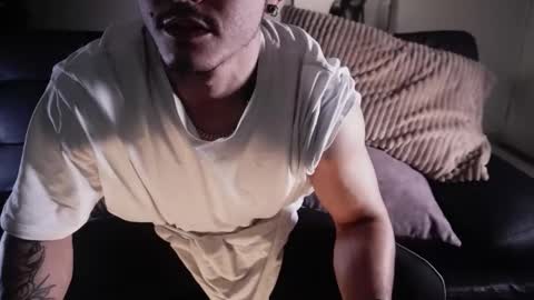 Snapshot of damianow chatting on 02/24/26, 12:30 insta damn8 -------- online show from 02/24/26, 12:30