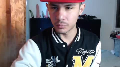 damiansexyboy69 online show from 02/01/26, 02:04