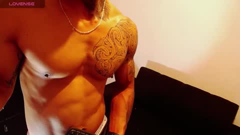 ---Taylor--- online show from 12/17/24, 05:29