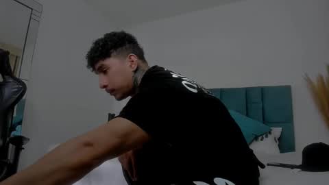 INSTAGRAM  DAMMIANMILLEROFICIAL online show from 10/30/25, 03:46