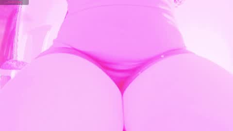 Snapshot of dammmtry chatting on 08/02/26, 10:46 Sophie online show from 08/02/26, 10:46