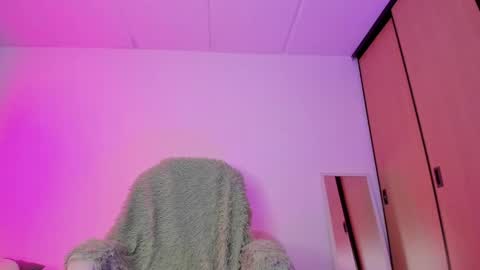 Criss online show from 02/07/25, 04:59