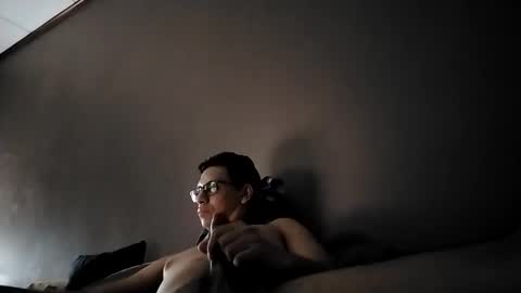 Snapshot of damnsexy0102 chatting on 06/02/26, 03:30 DamnSexy0102 online show from 06/02/26, 03:30
