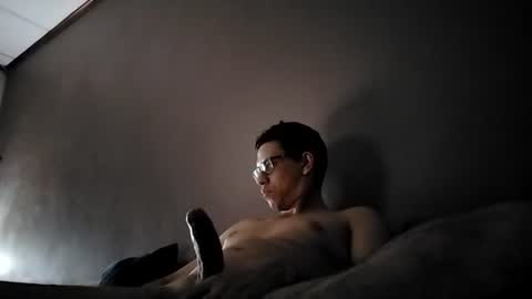 Snapshot of damnsexy0102 chatting on 06/15/26, 05:20 DamnSexy0102 online show from 06/15/26, 05:20