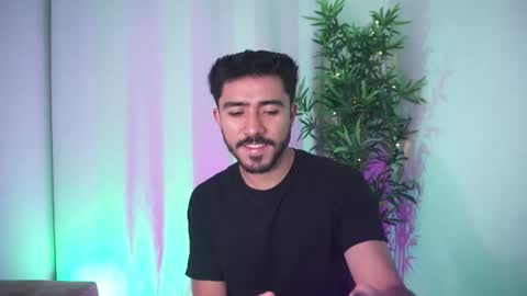 Snapshot of damon_frost chatting on 11/29/25, 12:13 damon_frost online show from 11/29/25, 12:13