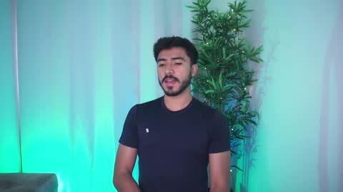 Snapshot of damon_frost chatting on 12/02/25, 08:04 damon_frost online show from 12/02/25, 08:04