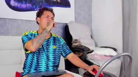 DAMON  online show from 04/14/26, 08:31