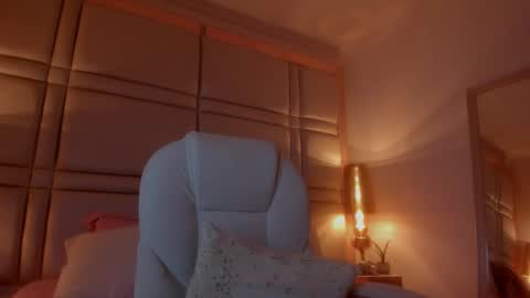 Snapshot of damonsantos chatting on 11/02/25, 03:36 D A M O N online show from 11/02/25, 03:36