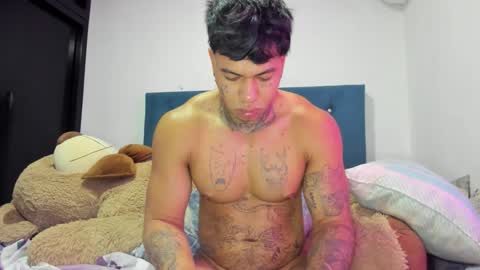 Snapshot of damonxxx1 chatting on 02/08/26, 08:01 Damon online show from 02/08/26, 08:01