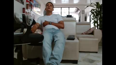 damyan_2003 online show from 02/24/26, 07:01