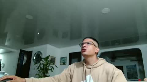 damyan_2003 online show from 03/08/26, 11:30