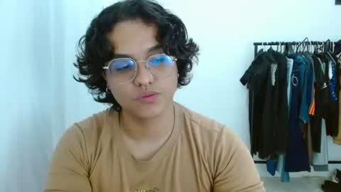 Snapshot of dan_blous chatting on 06/18/26, 12:00 Diane Blosson online show from 06/18/26, 12:00